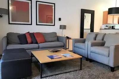 Image de Sensationnel! ! Meilleure offre jamais! ! ! sur Resort Style Gated Community près de Disney!