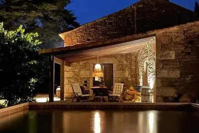 Image de Villa avec piscine, a / c, vélos et paix. Parfait pour les familles et les groupes!