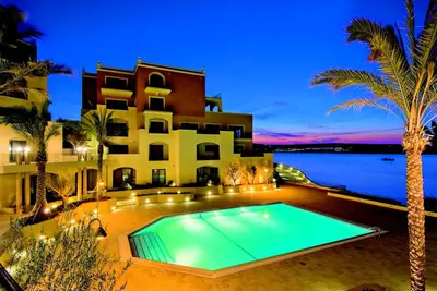 Image de Bienvenue dans mon agreable appartement situé en bord de mer