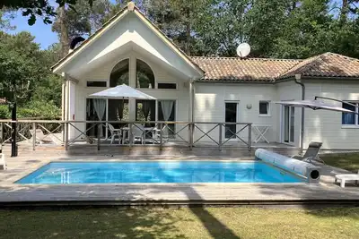 Image de Maison Villa Bois 4* (6 Pers), Sur Golf De Biscarrosse, Piscine CHAUFFÉE, Calme