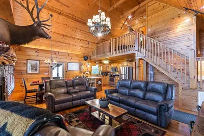 Image de Luxe Realog Cabin-Noisy Trout Creek-Grand Mtn / vues sur la vallée-Wifi-FirePit-Arcade