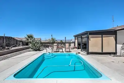Image de Lake Havasu Home w / Pool - 2 miles au bord de l'eau!