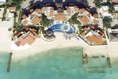 Image de Beach Condo, Playa Del Carmen, au Mexique, vue spectaculaire! 333w