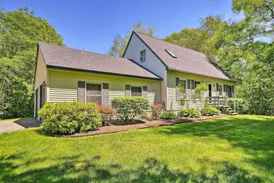 Image de Nouveau! Charming Owls Head Home-5 minutes de Rockland