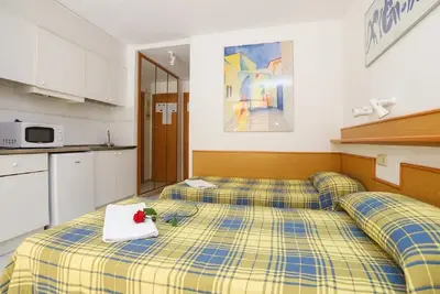 102-Internacional - studio pour 4 personnes