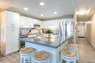 Image de Kamaole Sands # 7-305 1Bd / 2Ba, Inner Court, Grand Lanai, Près de la plage, pour 4 personnes