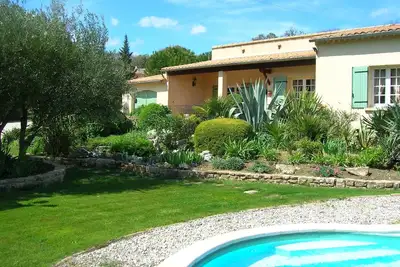 Image de Saint Mediers: Villa  provençale avec piscine privée  proximité d'Uzes