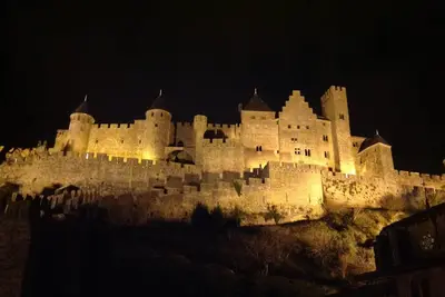 Image de Une vue imprenable sur le château de Carcassonne remparts de 1er étage appartement (Cézanne)