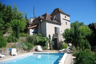 Image de Maison de ferme familiale entièrement restaurée piscine 10x5