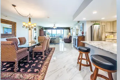 Image de Tours Waterview 202-2br☀Open Du 4 au 7 juin, 1 373 $! ViewsGlf Views! Bateau Slip! Pass amusant!