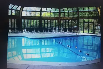 Image de Camelbeach / Casino, Nuit 3d Gratuite, Piscine INTÉRIEURE Gratuite, Pont PRIVÉ Avec B-B Queool,