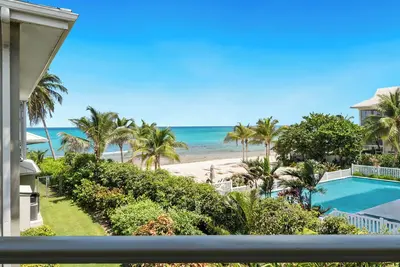 Image de Séjournez au Sunset Cove ~ Cet établissement en bord de mer bénéficie d'un emplacement idéal à moins d'1, 5 km de George Town!