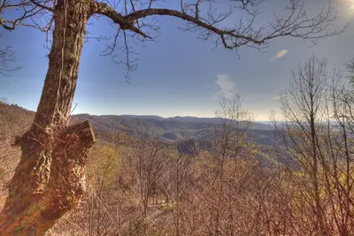 Image de \"Pré-vente\" de nouvelles maisons de construction chez Hound Ears disponibles à l'automne 2019,