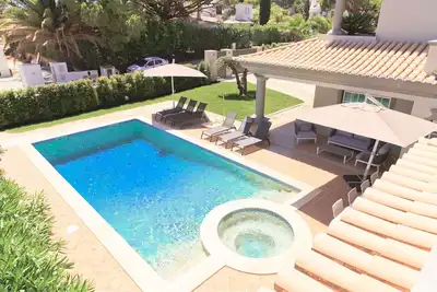 Image de Charmante Villa Exceptionnelle en Algarve, Portugal. À seulement 5 minutes de la plage.