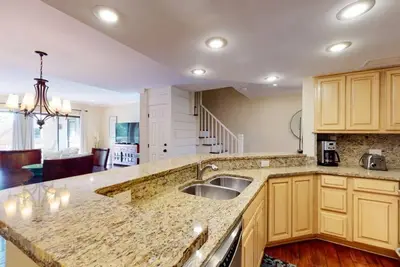 Image de Villa mise à jour dans Shelter Cove Harbour!