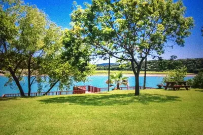 Image de Le Dock Holiday Inn sur le lac Medina