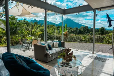 Image de The Glass House Arenal Rentals