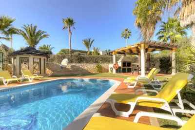 Image de Villa Ă Guia avec 4 chambres Ă coucher, 8 couchages