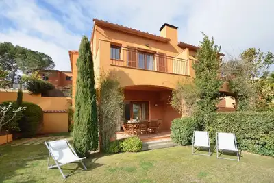 Location de maison mitoyenne avec piscine à Begur, Centre