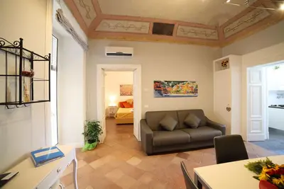 Image de Casa Megara dans le centre historique de Spaccanapoli WiFi gratuit