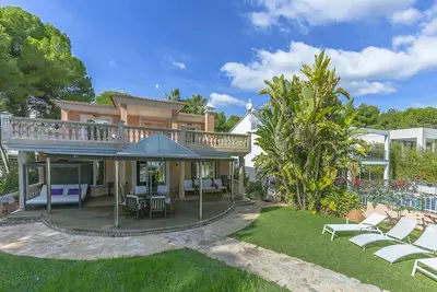 Image de Villa Randemar · Luxury Beach front villa