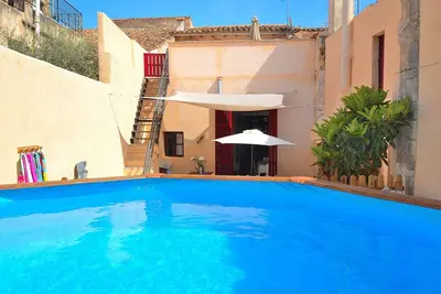 Image de Es Forn 229 maison de village confortable avec piscine privée, terrasse et WiFi