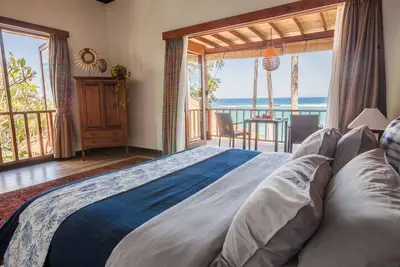 Villa Anjani - Superbe Beachfront Paradise près de Candidasa