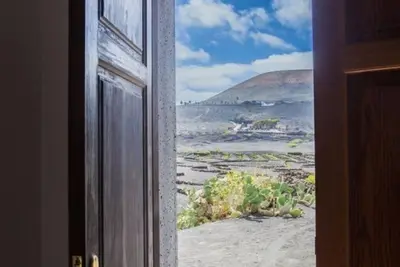 Image de Finca de la Geria. Belle maison rurale écologique parmi les vignes!