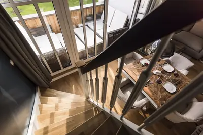 Image de 5 étoiles Appartement de luxe m. nettoyage quotidien, cheminée u. une superbe vue sur l'eau