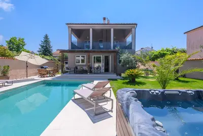 Image de Superbe maison à Medulin avec WiFi