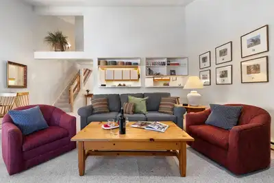 Image de Rmr: Plan d'étage ouvert dans Condo Aspens 2 chambres + Activités gratuites!