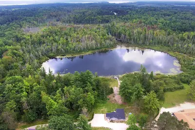 Image de La maison en pierre grise Traverse City, Interlochen, Dunes de l'Ours Endormi
