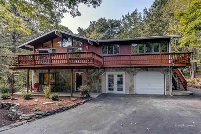 Image de Great Escape Lodge★Hot Tub★Pool Table★Ping Pong