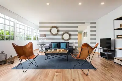 Spacious & bright loft in the center. San Leandro