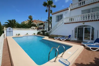 Image de Grande villa avec air conditionné et piscine Belem Al 8pers