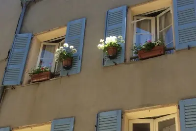 Image de Maison De Village Romantique Pour De Vrais Joueurs!
