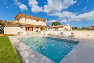 Image de Calma - Belle villa avec jardin Ă Son Serra de Marina