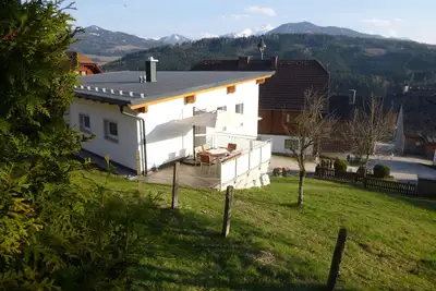 Image de Résidence de vacances sur le côté ensoleillé du Grimmings WiFi, parking et cabine infrarouge