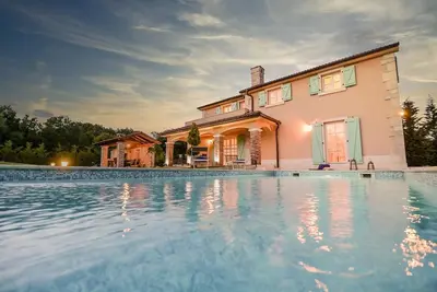Image de Villa de luxe Plasa à Dobrinj