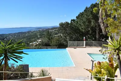 Image de Appartement Les Lssambres - Piscine à débordement, vue fantastique sur la mer, tennis