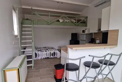 Image de Maison / Studio ENSOLEILLÉ Tout ÉQUIPÉE