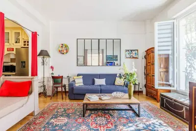 Image de Rare Appartement De 55m2 plein centre Avec Terrasse-Jardin (48 m2) Près de tout