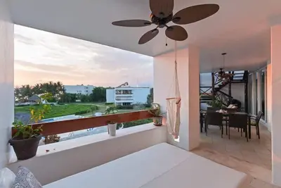 Condo Penthouse avec toit Solarium