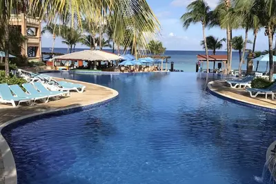 Image de Our Paradise Found Solde 15% de réduction en juin 2019! Hablamos ESPAÑOL