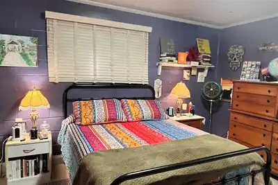 Image de Suite Gypsy Vagabond paisible près des montagnes, aéroport et université de Tn