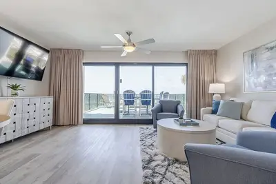 Image de 209- Faites des souvenirs! Magnifique condo Beach Front avec une vue incroyable. Destin Beach Club