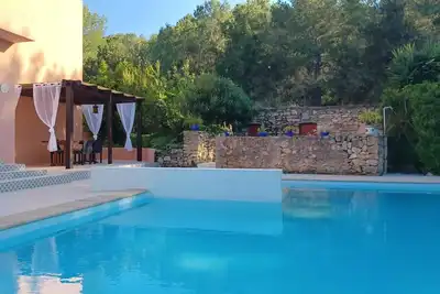 Image de Maison de charme idéale pour les familles avec enfants (Licence touristique Et-0454-E).