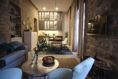 Un Palace à partir de 1881, reconstruit en 2016