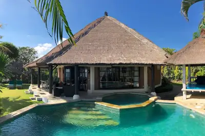 Image de Villa Bundar: luxe sur la plage Villa Avec personnel