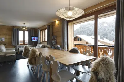 Image de Appartement 6 pièces dans chalet aux pieds des pistes